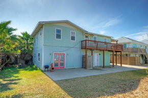 2-Unit Home in Golf Cart Zone w Patio Balcony Salty Sunshine: Multi-Family Retreat